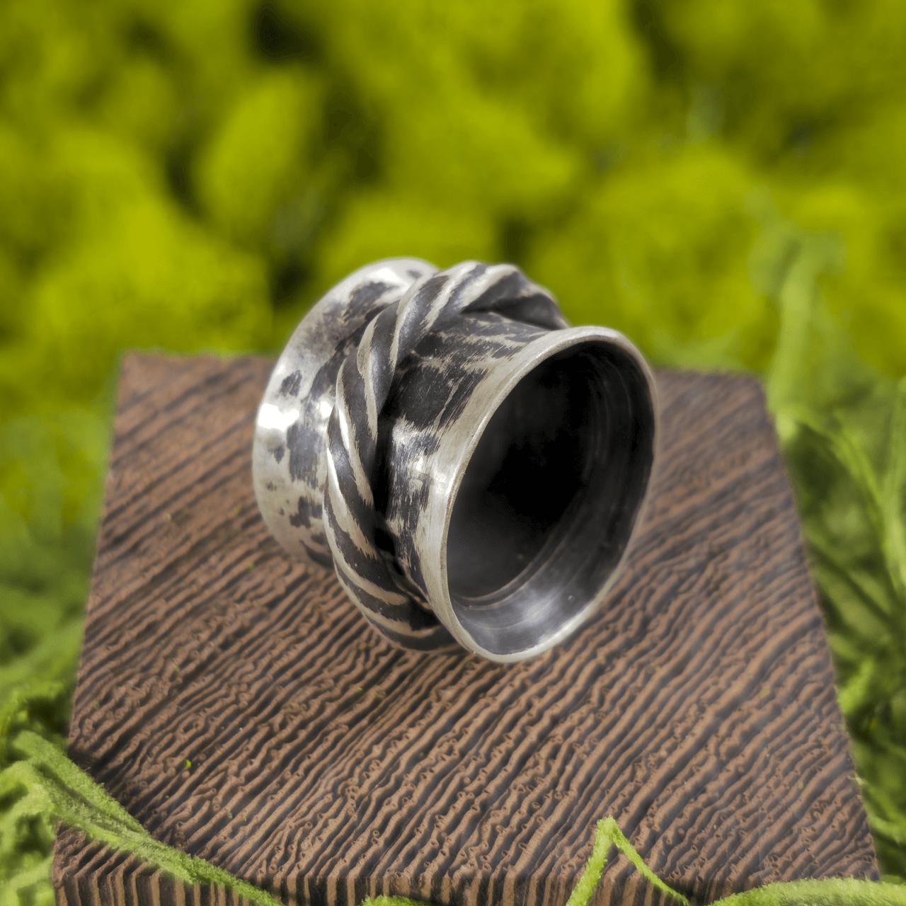 Gyre Ring