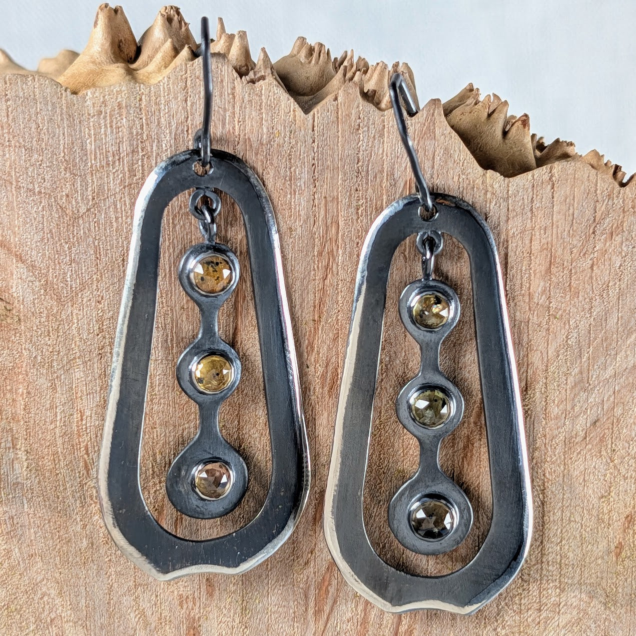 Sapphire Ocellus Earrings